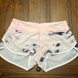 Lululemon size 6 speed shorts light pink/ palm